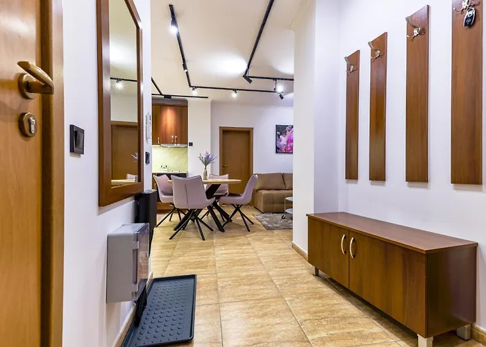 アパート Yeti Grand Monastery パンポロボ